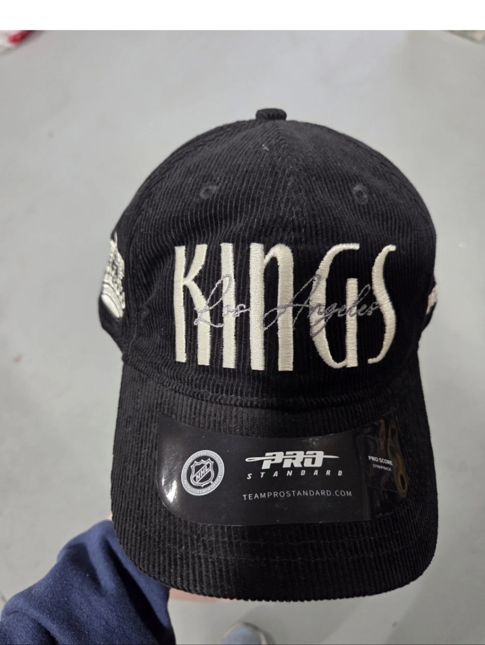 New NHL PRO STANDARD CORDUROY LA KINGS HAT RARE